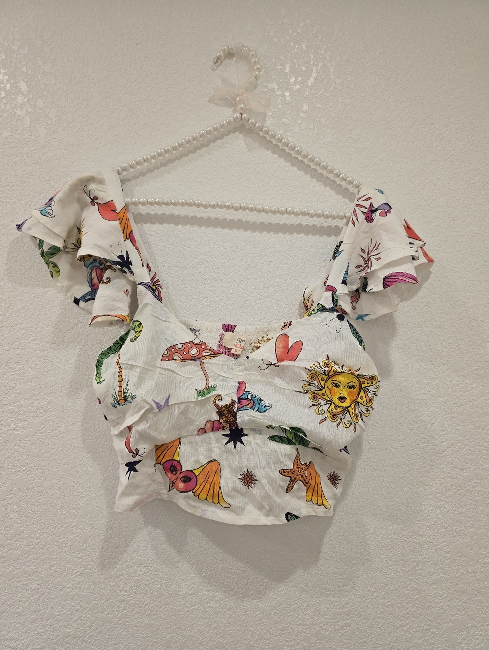 Girl Soul white crop top ruffled sleeves Sun Mushrooms L